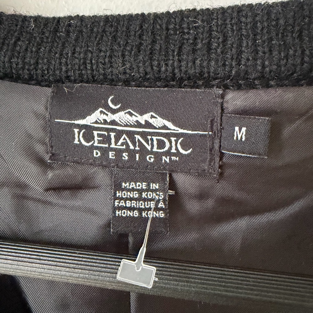 Icelandic Design Wool Cardigan Sweater - Picture 5 of 8